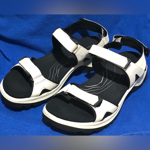 Ecco Women’s Black and White Sandals - Picture 1 of 11